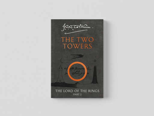 The Two Towers Paperback / softback
