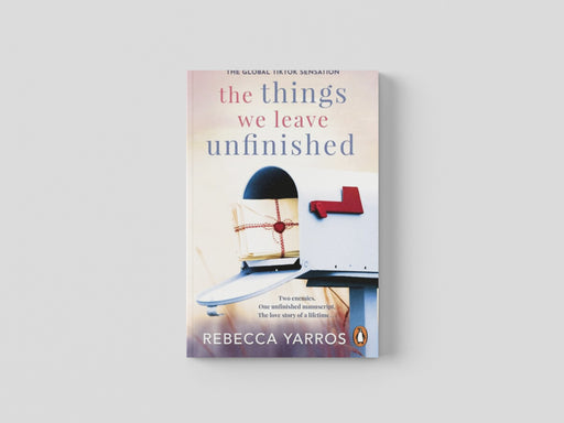 The Things We Leave Unfinished Paperback / softback